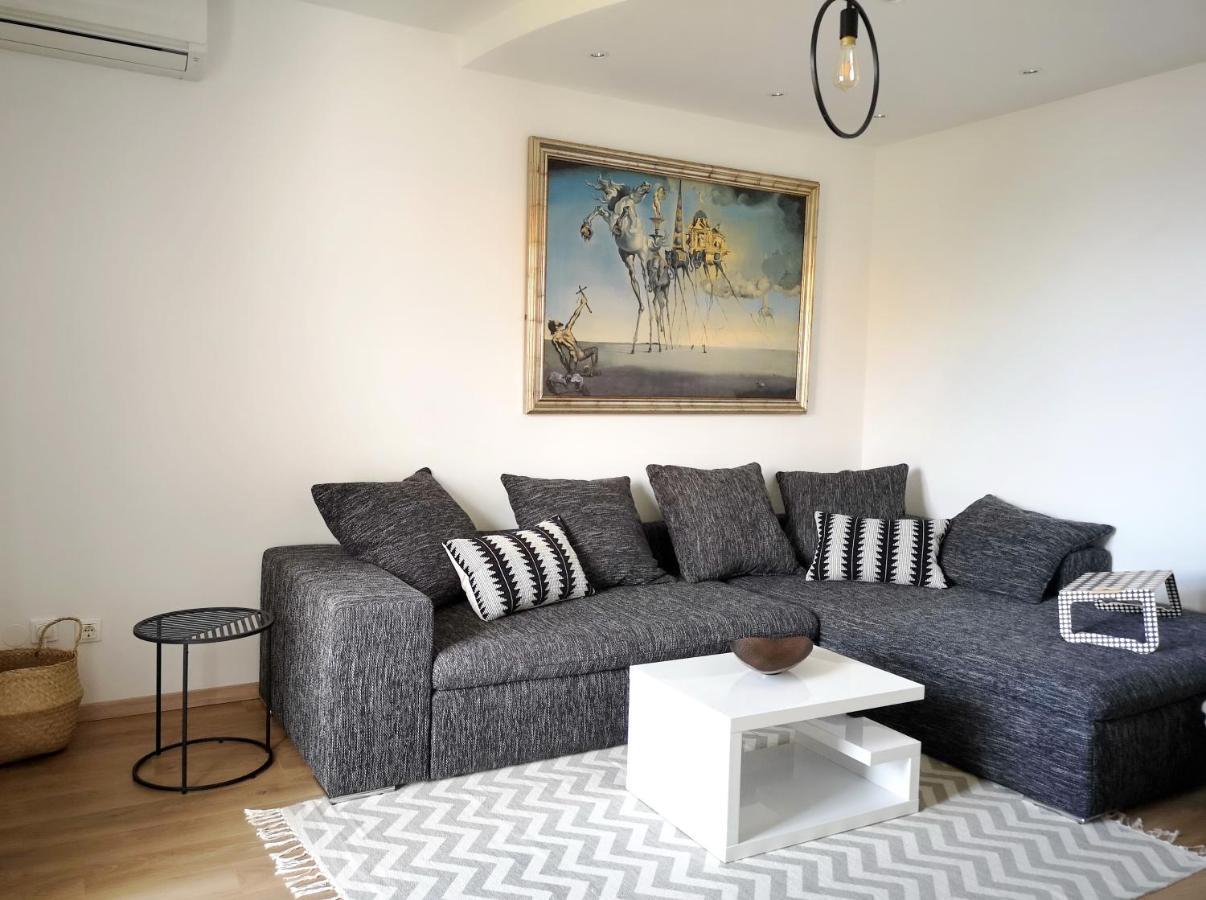 Apartment Izabela โอปาติยา ภายนอก รูปภาพ